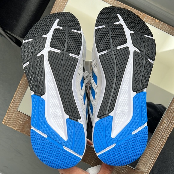 Adidas Bounce. New. Never used. Beautiful shoes ready to help you win at life. - Picture 5 of 13